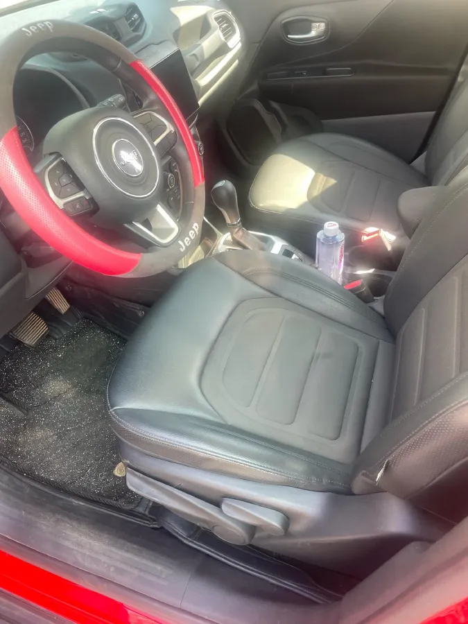 2019 Jeep Renegade 1.3T 173HP L4 7DCT,autocango,china used car exporter,china ev exporter,chinese used car exporter,chinese used ev exporter