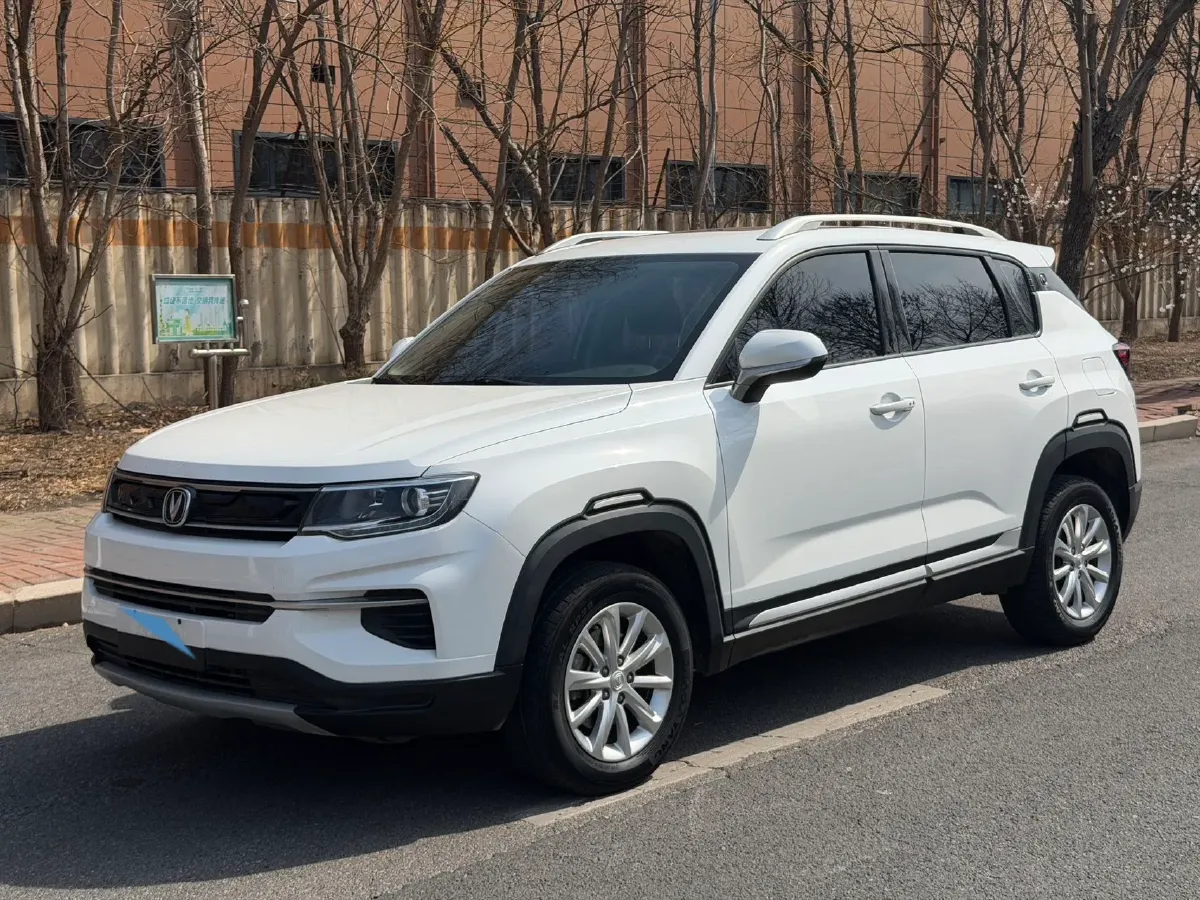 2019 ChangAn CS35 Plus 1.6L 128HP L4 6AT,autocango,china used car exporter,china ev exporter,chinese used car exporter,chinese used ev exporter