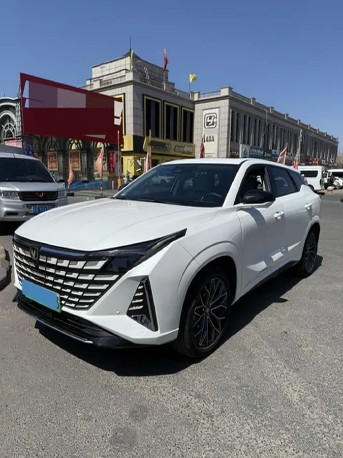 2024 ChangAn UNI-Z 1.5L 98HP L4 E-CVT PHEV 18.4KWH,autocango,china used car exporter,china ev exporter,chinese used car exporter,chinese used ev exporter