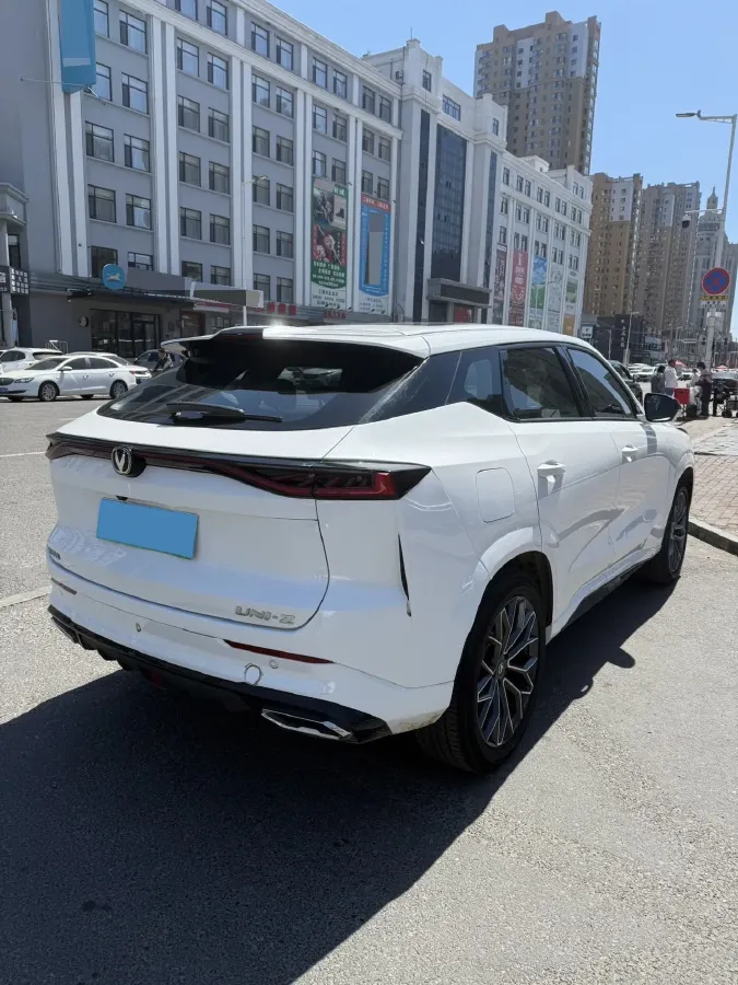 2024 ChangAn UNI-Z 1.5L 98HP L4 E-CVT PHEV 18.4KWH,autocango,china used car exporter,china ev exporter,chinese used car exporter,chinese used ev exporter