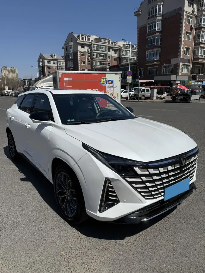 2024 ChangAn UNI-Z 1.5L 98HP L4 E-CVT PHEV 18.4KWH,autocango,china used car exporter,china ev exporter,chinese used car exporter,chinese used ev exporter