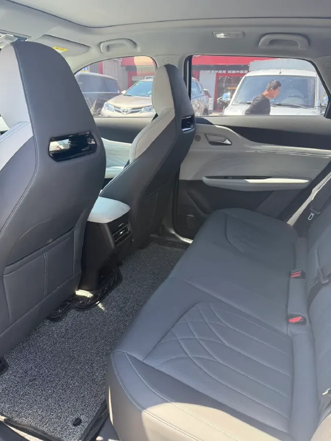 2024 ChangAn UNI-Z 1.5L 98HP L4 E-CVT PHEV 18.4KWH,autocango,china used car exporter,china ev exporter,chinese used car exporter,chinese used ev exporter