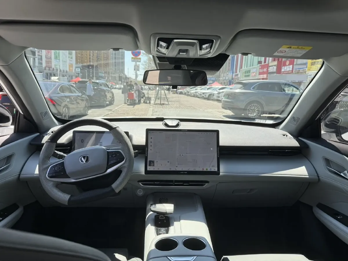 2024 ChangAn UNI-Z 1.5L 98HP L4 E-CVT PHEV 18.4KWH,autocango,china used car exporter,china ev exporter,chinese used car exporter,chinese used ev exporter