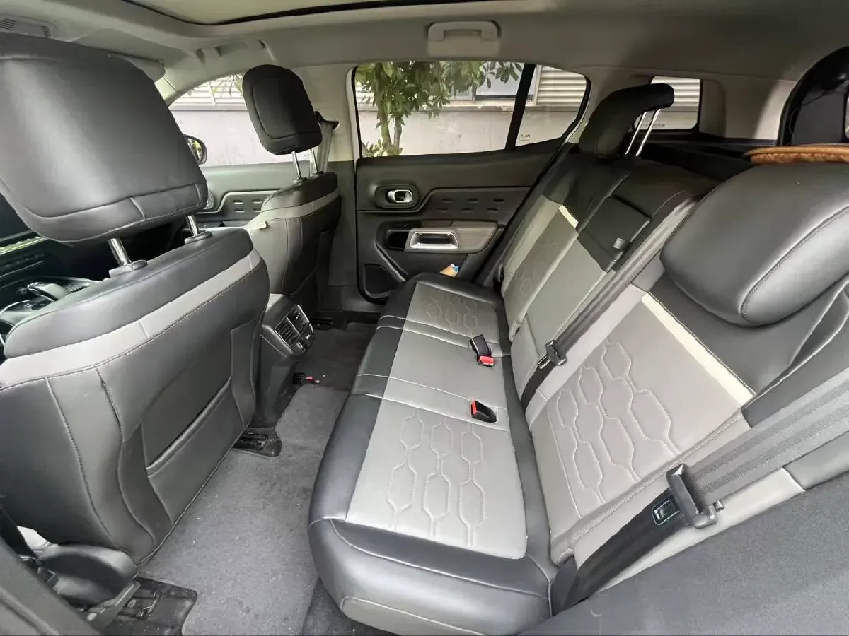 2020 Citroen C5 Aircross 1.6T 170HP L4 6AT,autocango,china used car exporter,china ev exporter,chinese used car exporter,chinese used ev exporter