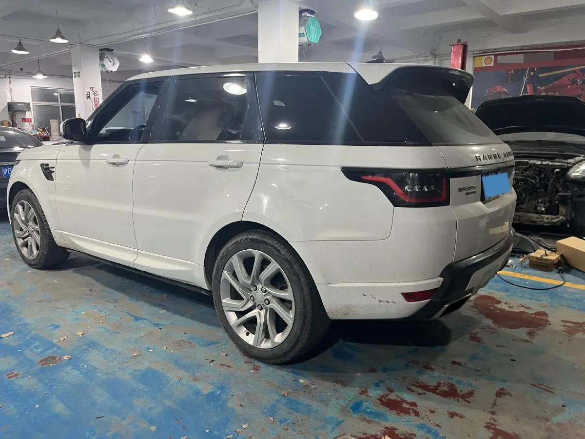 2018 Land Rover Range Rover Sport 3.0T 340HP V6 8AT,autocango,china used car exporter,china ev exporter,chinese used car exporter,chinese used ev exporter