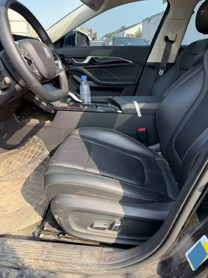 2023 Bestune B70 1.5T 169HP L4 7DCT,autocango,china used car exporter,china ev exporter,chinese used car exporter,chinese used ev exporter