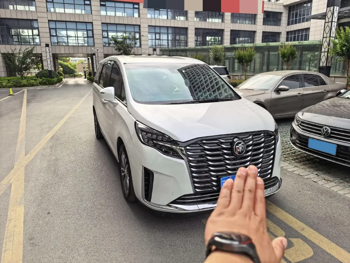 2023 Buick GL8 2.0T 237HP L4 9AT,autocango,china used car exporter,china ev exporter,chinese used car exporter,chinese used ev exporter