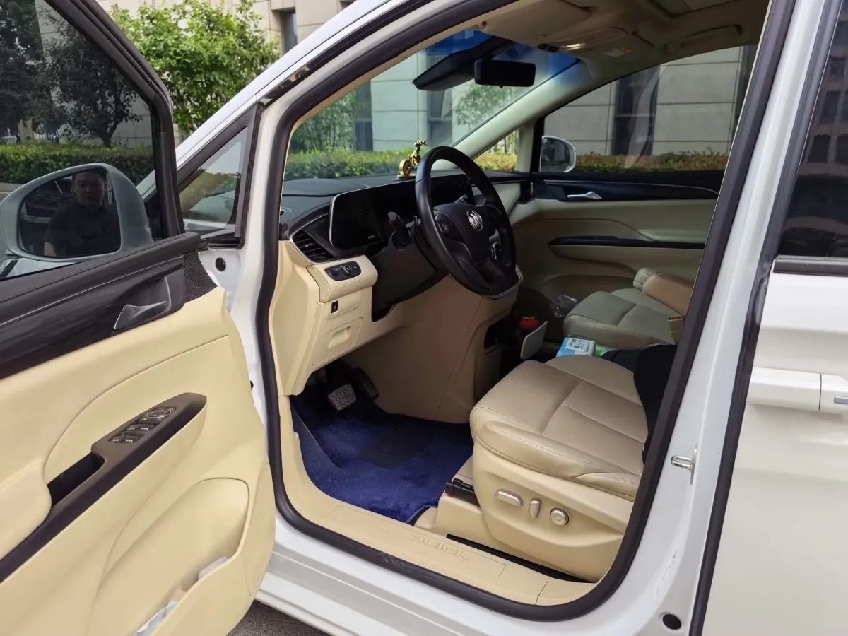 2023 Buick GL8 2.0T 237HP L4 9AT,autocango,china used car exporter,china ev exporter,chinese used car exporter,chinese used ev exporter