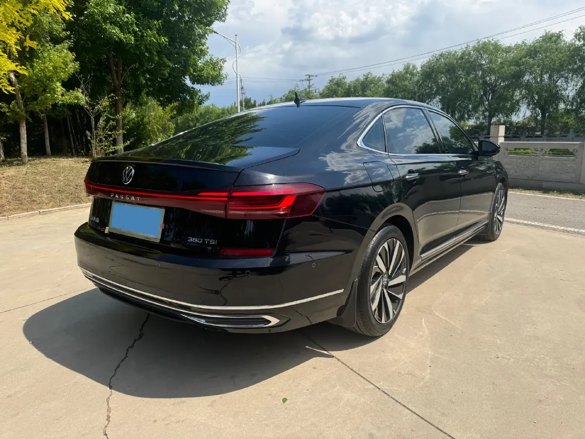 2025 Volkswagen Passat 2.0T 220HP L4 7DCT,autocango,china used car exporter,china ev exporter,chinese used car exporter,chinese used ev exporter