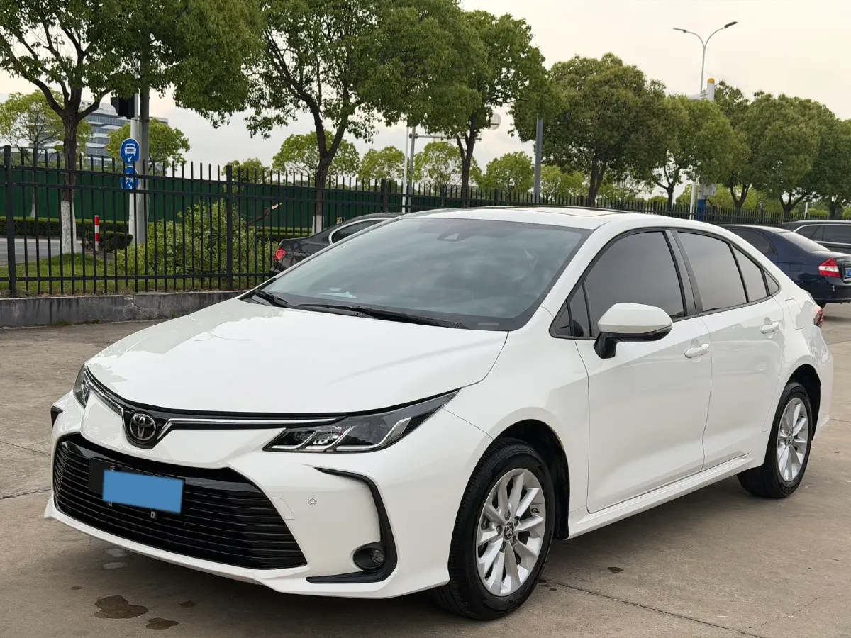 2021 Toyota Corolla 1.2T 116HP L4 CVT,autocango,china used car exporter,china ev exporter,chinese used car exporter,chinese used ev exporter