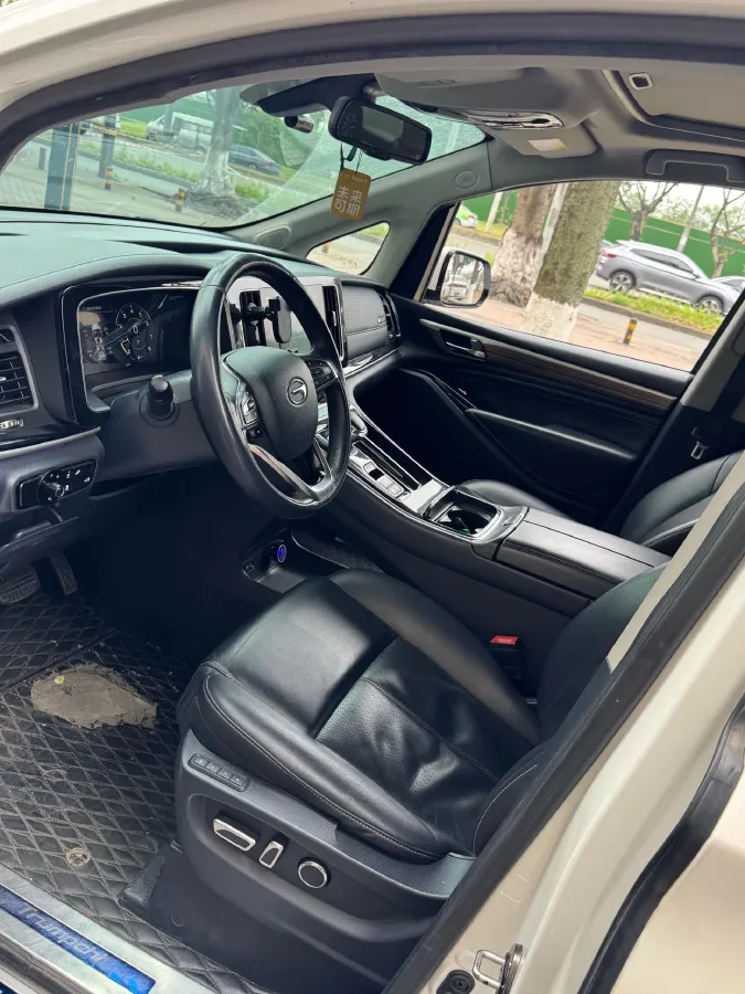2021 GAC Trumpchi M8 2.0T 252HP L4 8AT,autocango,china used car exporter,china ev exporter,chinese used car exporter,chinese used ev exporter