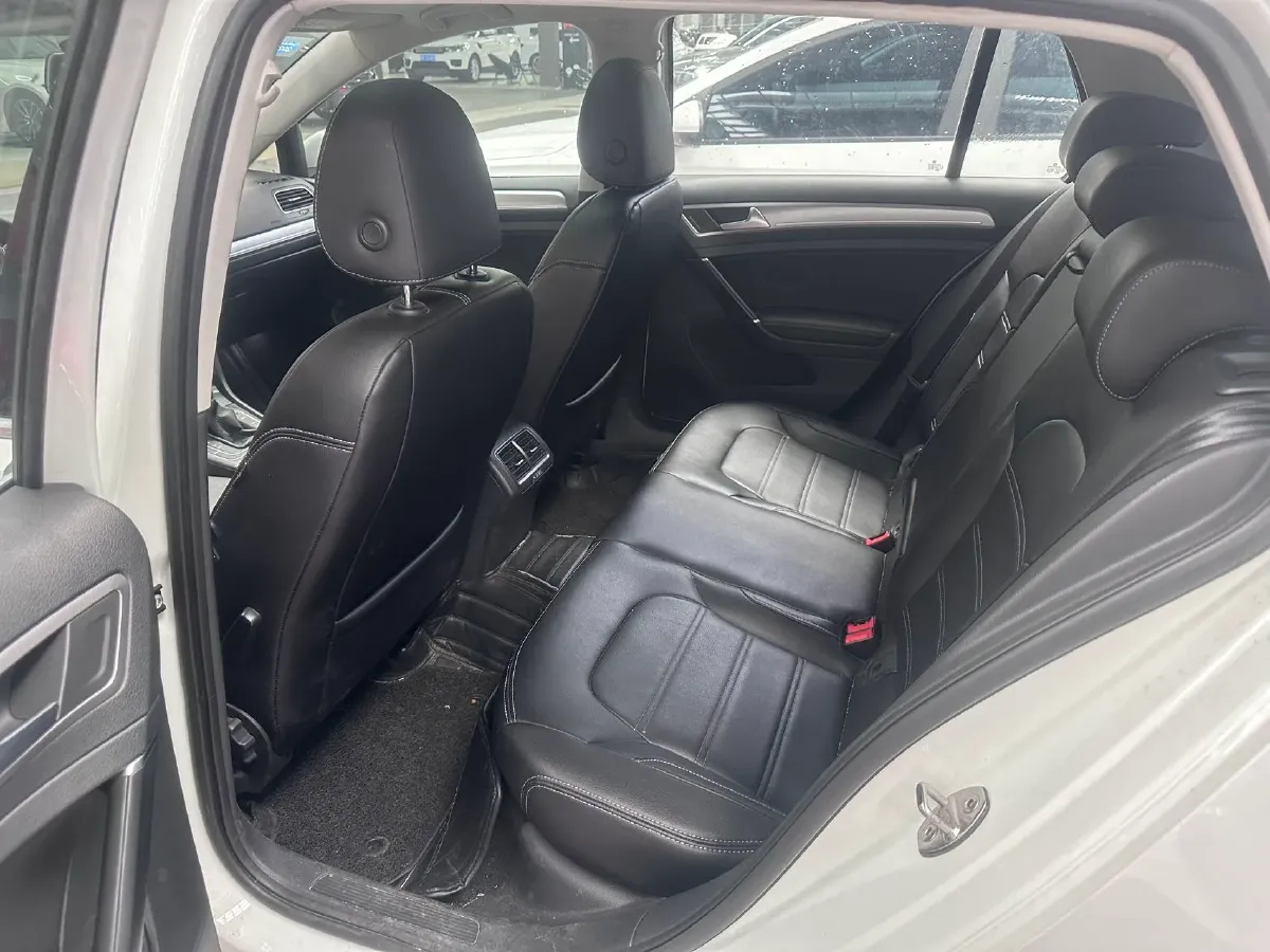 2018 Volkswagen Golf 1.6L 110HP L4 6AT,autocango,china used car exporter,china ev exporter,chinese used car exporter,chinese used ev exporter