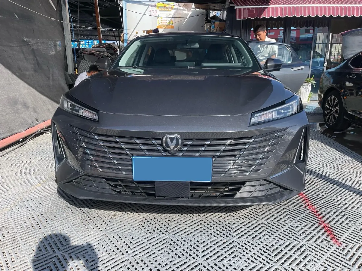 2024 ChangAn Eado 1.5T 170HP L4 7DCT,autocango,china used car exporter,china ev exporter,chinese used car exporter,chinese used ev exporter