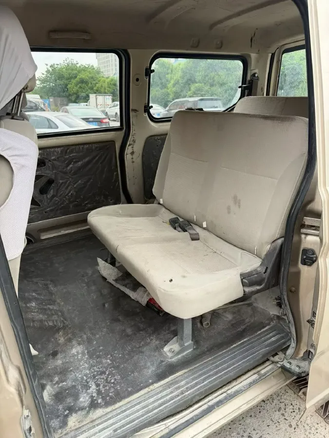 2020 WuLing RongGuang 1.2L 76HP L4 5MT,autocango,china used car exporter,china ev exporter,chinese used car exporter,chinese used ev exporter
