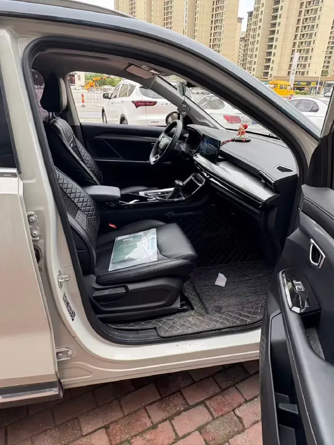 2021 WuLing XingChen 1.5T 147HP L4 CVT,autocango,china used car exporter,china ev exporter,chinese used car exporter,chinese used ev exporter