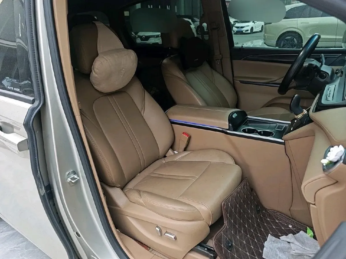 2021 Buick GL8 2.0T 237HP L4 9AT,autocango,china used car exporter,china ev exporter,chinese used car exporter,chinese used ev exporter
