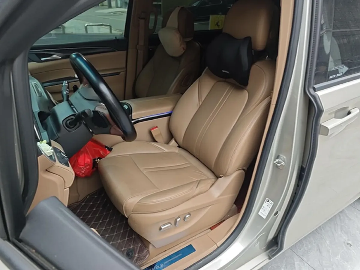 2021 Buick GL8 2.0T 237HP L4 9AT,autocango,china used car exporter,china ev exporter,chinese used car exporter,chinese used ev exporter
