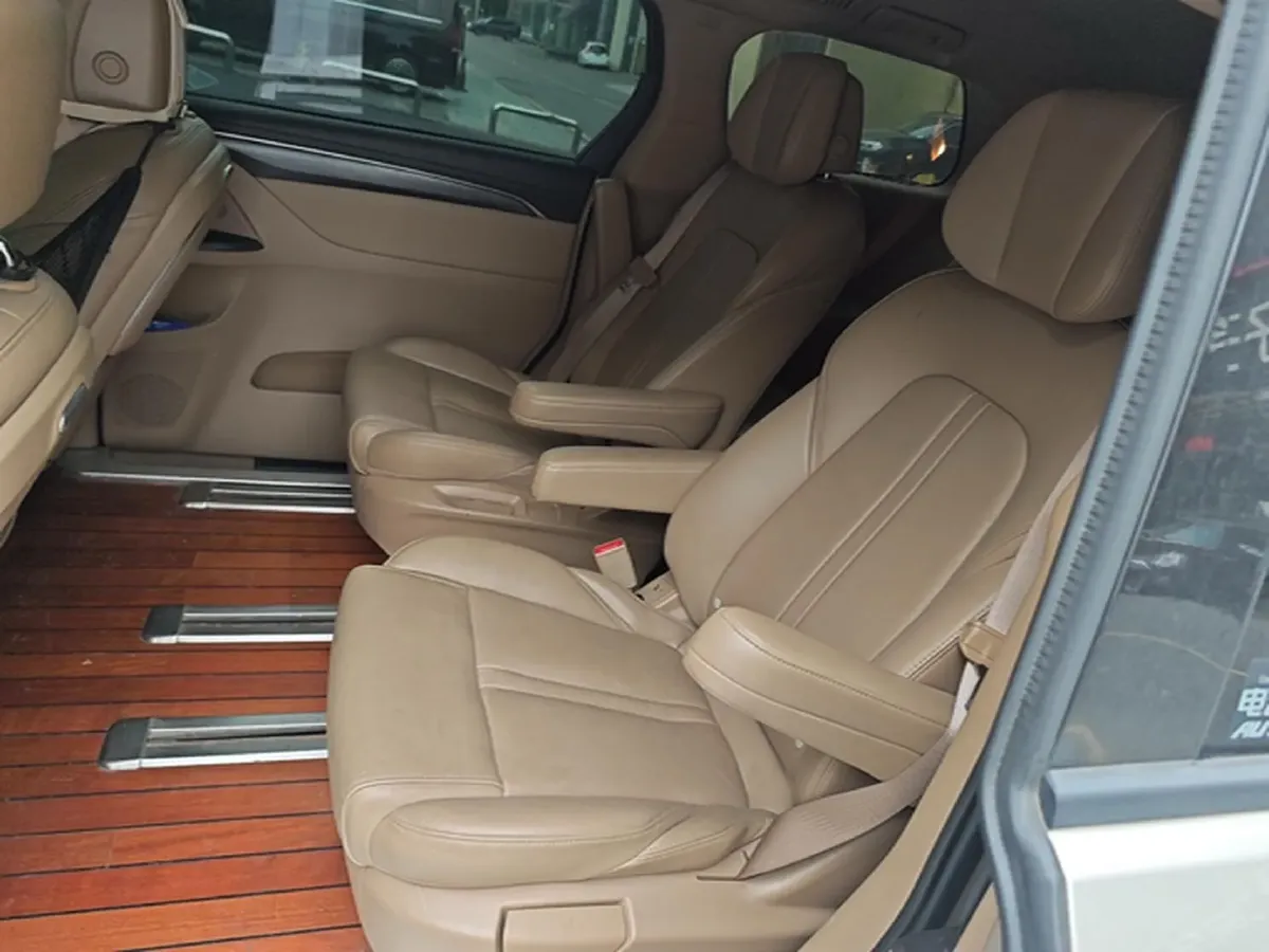 2021 Buick GL8 2.0T 237HP L4 9AT,autocango,china used car exporter,china ev exporter,chinese used car exporter,chinese used ev exporter