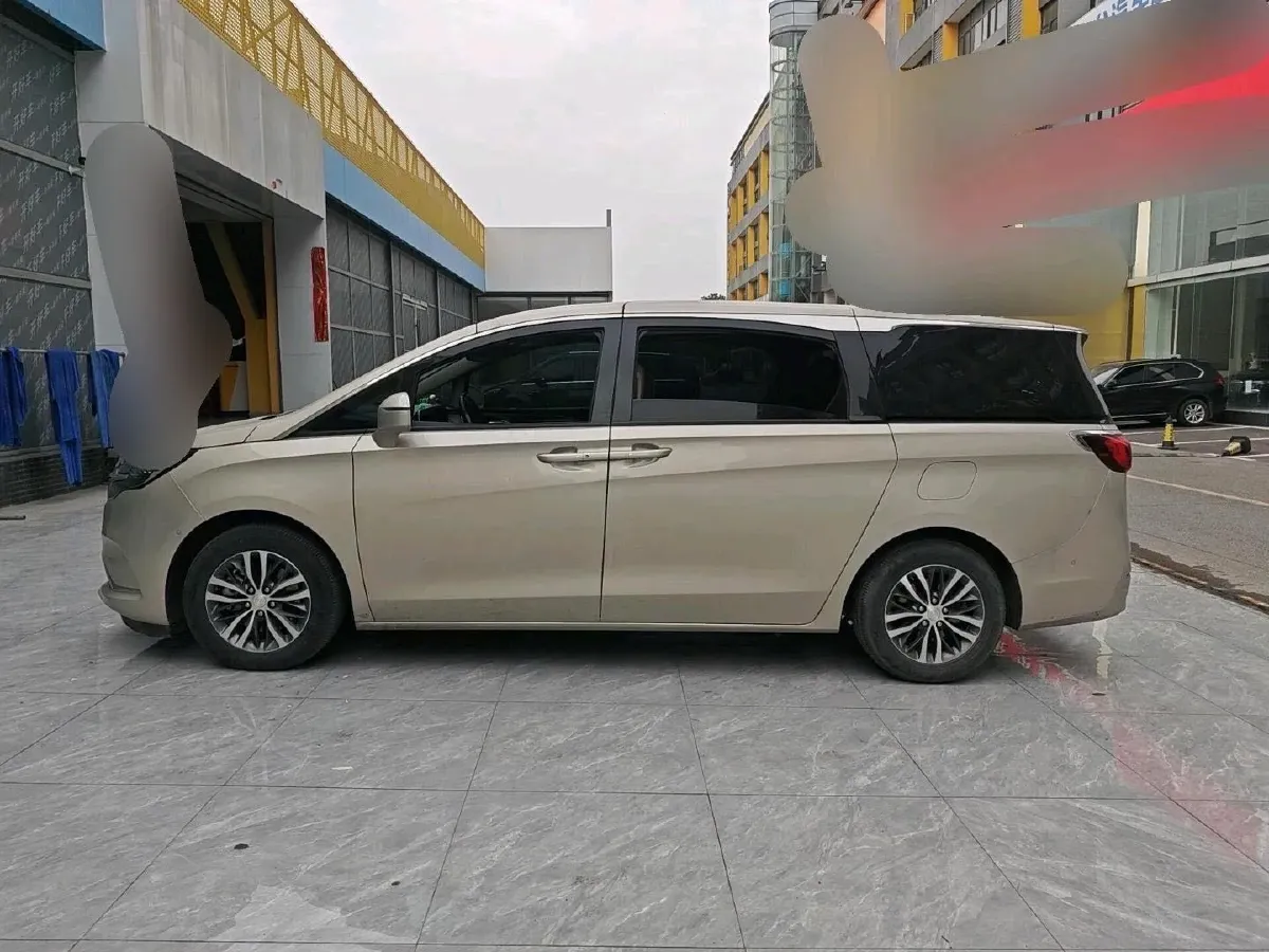 2021 Buick GL8 2.0T 237HP L4 9AT,autocango,china used car exporter,china ev exporter,chinese used car exporter,chinese used ev exporter