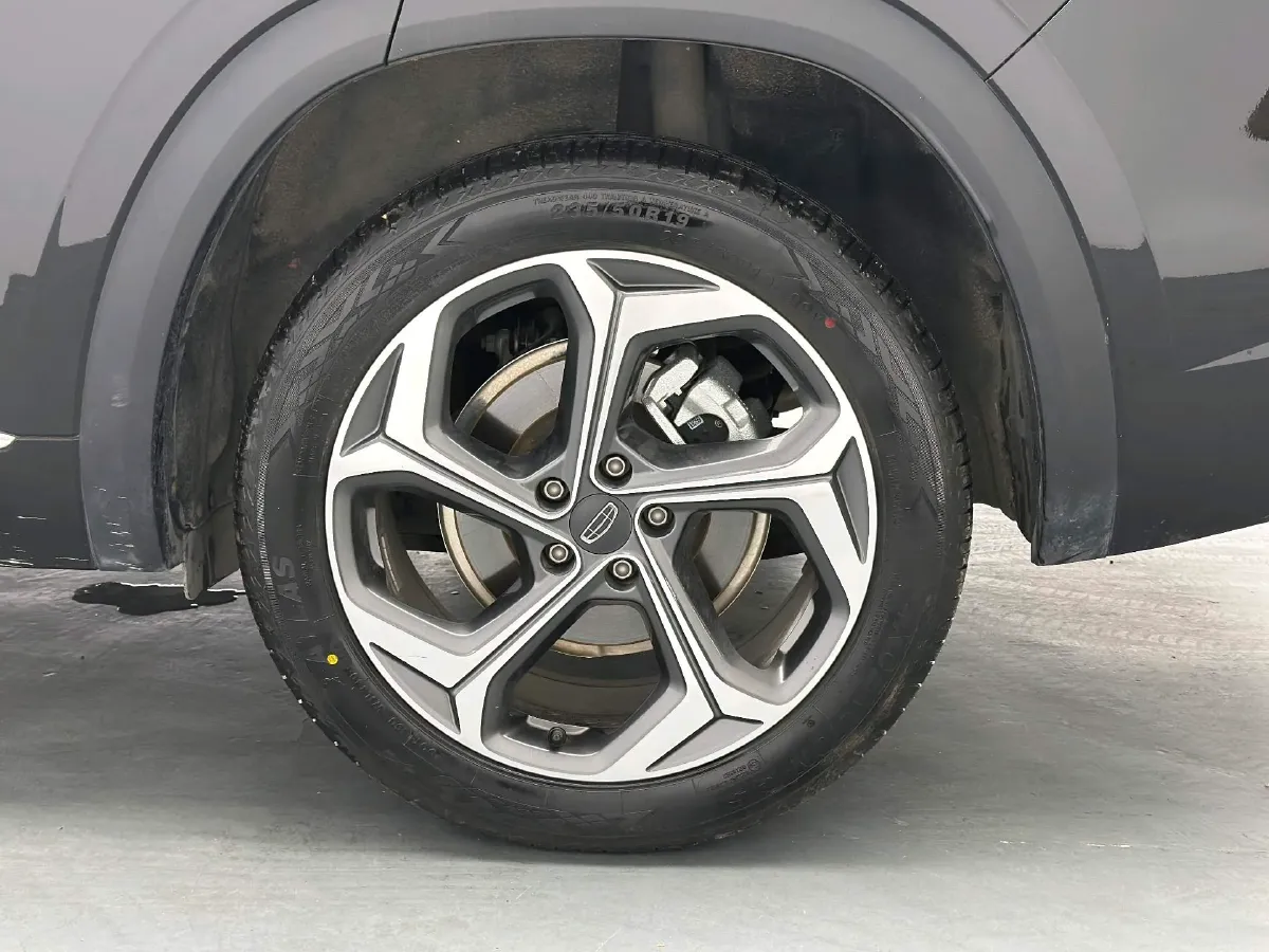2024 Geely Monjaro 2.0T 218HP L4 7DCT,autocango,china used car exporter,china ev exporter,chinese used car exporter,chinese used ev exporter