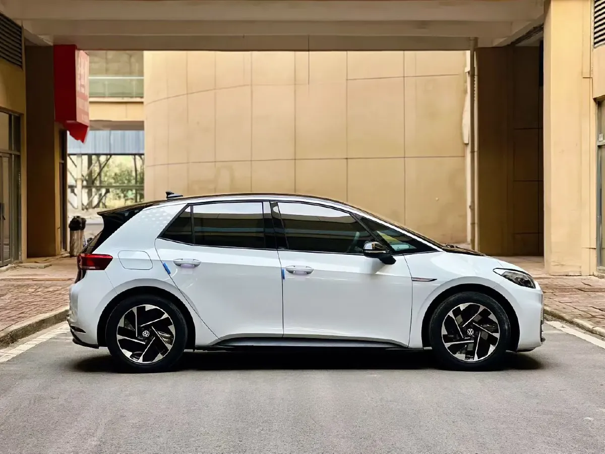 2023 Volkswagen ID.3 BEV 52.8KWH,autocango,china used car exporter,china ev exporter,chinese used car exporter,chinese used ev exporter