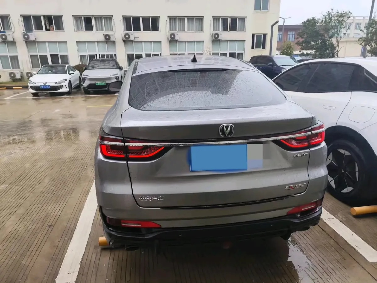 2021 ChangAn CS85 Coupe 1.5T 178HP L4 7DCT,autocango,china used car exporter,china ev exporter,chinese used car exporter,chinese used ev exporter