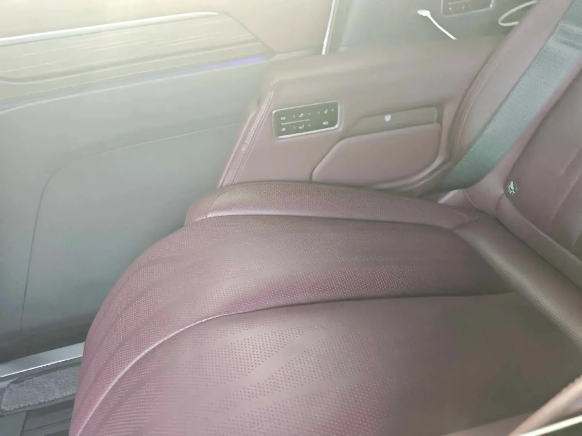 2023 Buick Century 2.0T 237HP L4 9AT,autocango,china used car exporter,china ev exporter,chinese used car exporter,chinese used ev exporter