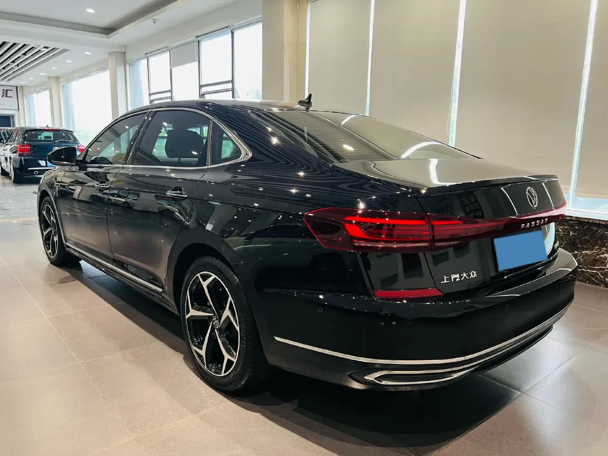 2023 Volkswagen Passat 2.0T 186HP L4 7DCT,autocango,china used car exporter,china ev exporter,chinese used car exporter,chinese used ev exporter