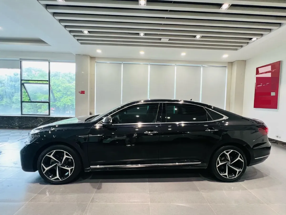 2023 Volkswagen Passat 2.0T 186HP L4 7DCT,autocango,china used car exporter,china ev exporter,chinese used car exporter,chinese used ev exporter