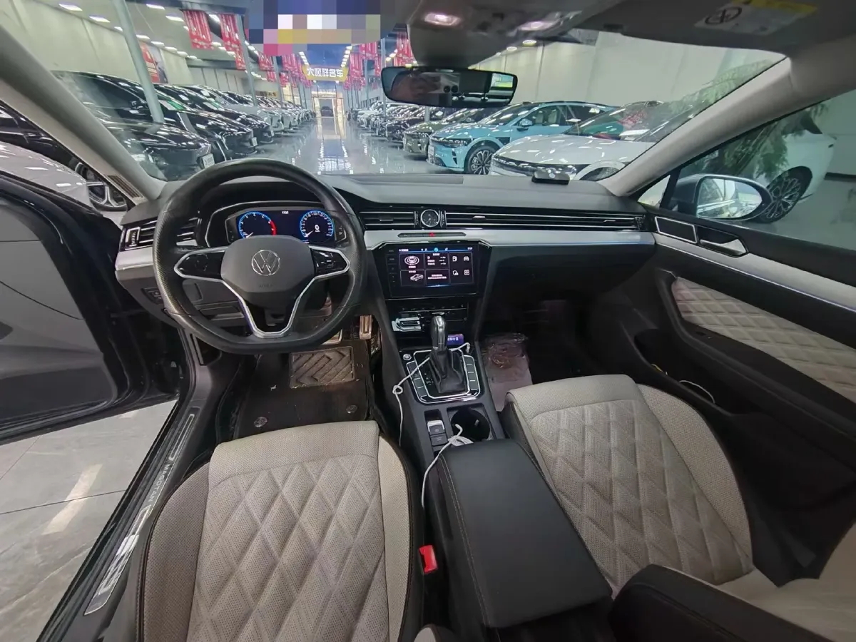 2023 Volkswagen Magotan 2.0T 186HP L4 7DCT,autocango,china used car exporter,china ev exporter,chinese used car exporter,chinese used ev exporter