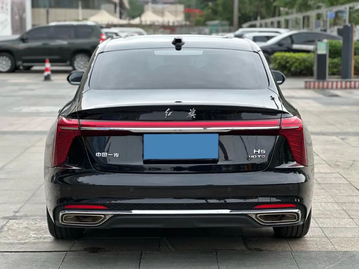 2024 HongQi H5 2.0T 224HP L4 8AT,autocango,china used car exporter,china ev exporter,chinese used car exporter,chinese used ev exporter