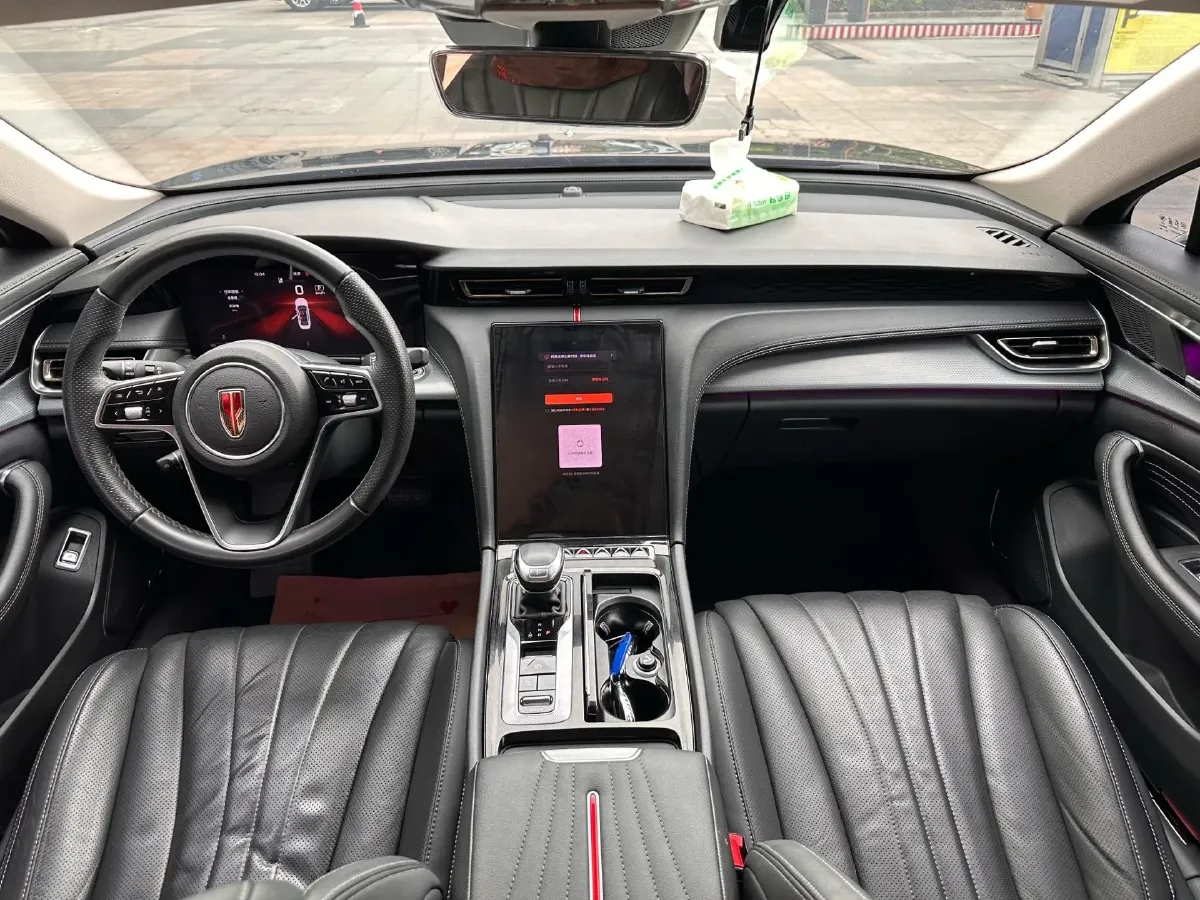 2024 HongQi H5 2.0T 224HP L4 8AT,autocango,china used car exporter,china ev exporter,chinese used car exporter,chinese used ev exporter