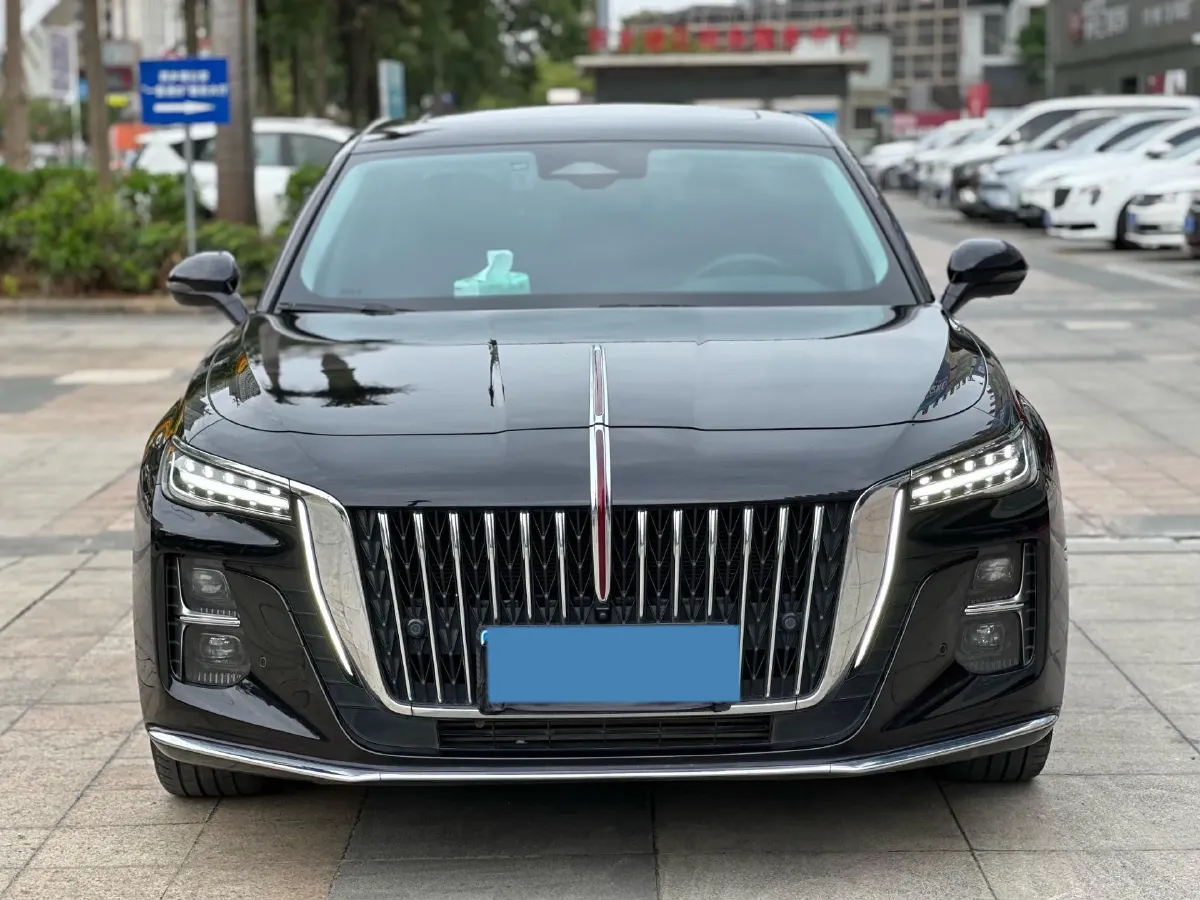 2024 HongQi H5 2.0T 224HP L4 8AT,autocango,china used car exporter,china ev exporter,chinese used car exporter,chinese used ev exporter