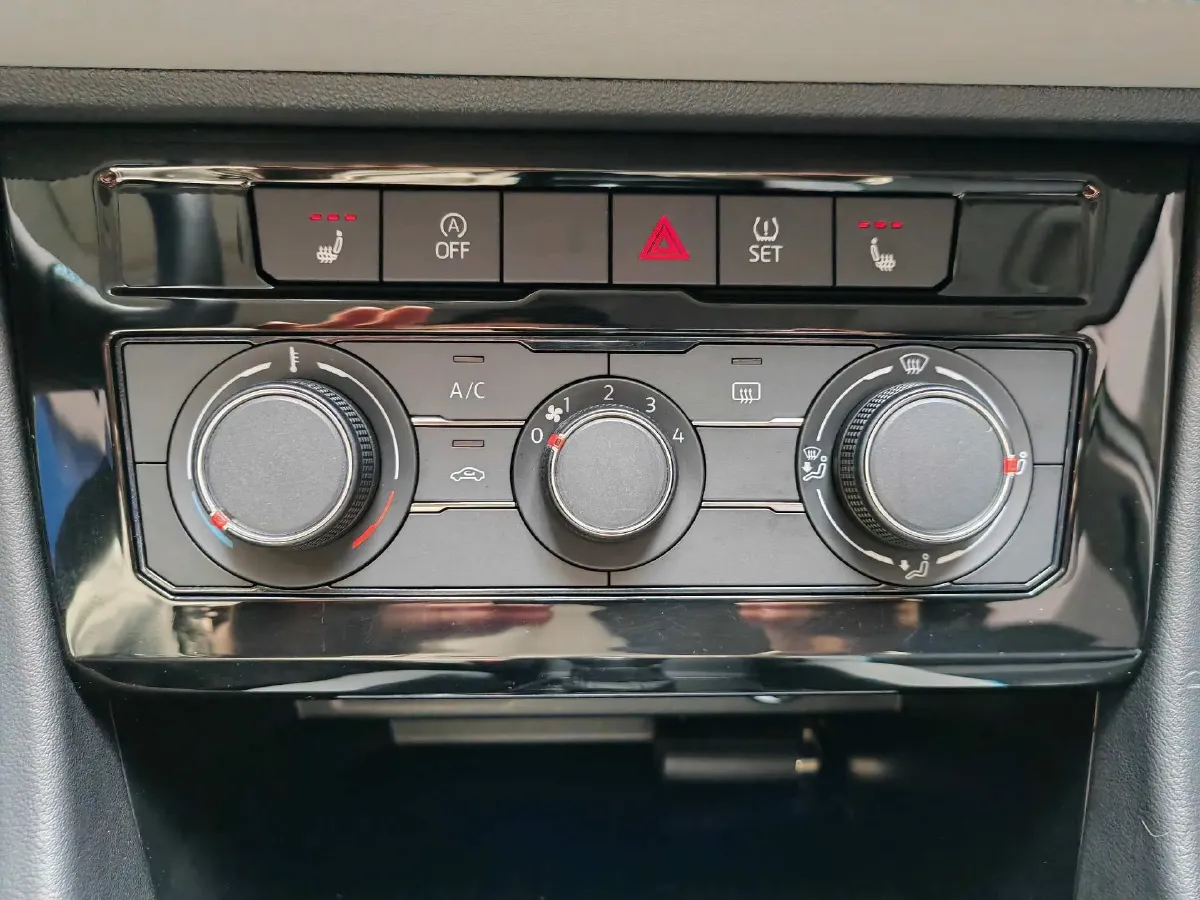 2023 Jetta VS5 1.4T 150HP L4 6AT,autocango,china used car exporter,china ev exporter,chinese used car exporter,chinese used ev exporter