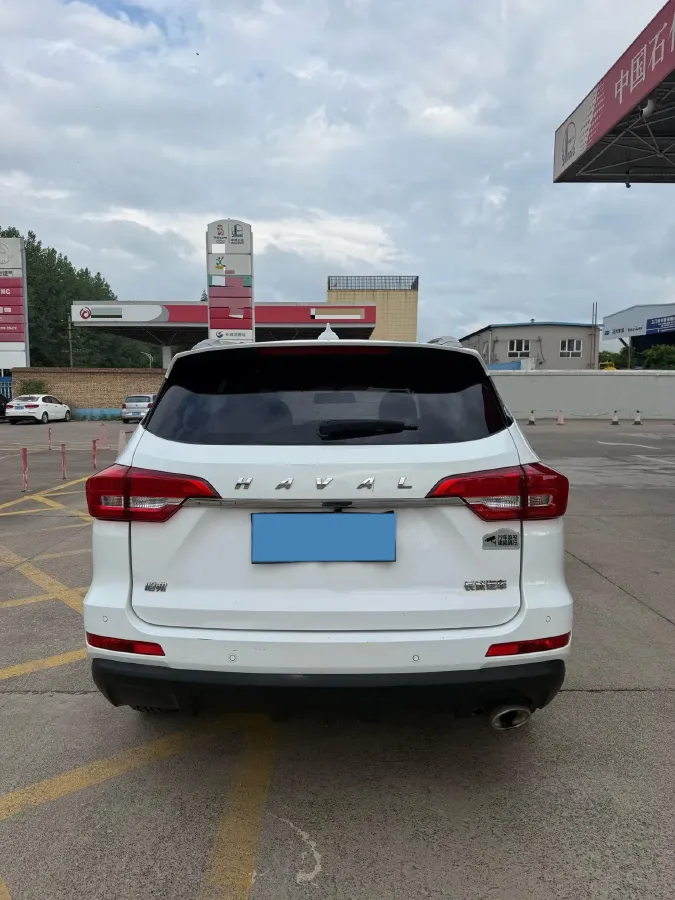 2018 Haval M6 1.5T 150HP L4 7DCT,autocango,china used car exporter,china ev exporter,chinese used car exporter,chinese used ev exporter