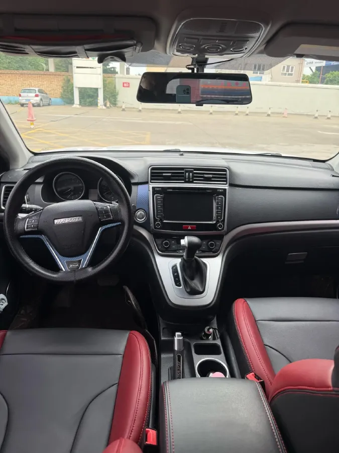 2018 Haval M6 1.5T 150HP L4 7DCT,autocango,china used car exporter,china ev exporter,chinese used car exporter,chinese used ev exporter