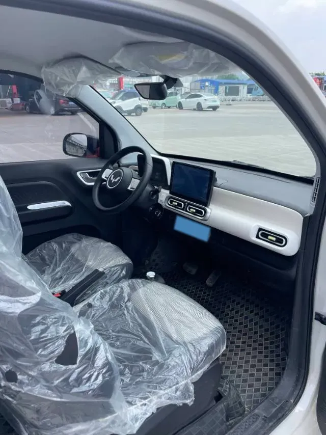 2024 WuLing HongGuang MINI EV BEV 17.3KWH,autocango,china used car exporter,china ev exporter,chinese used car exporter,chinese used ev exporter