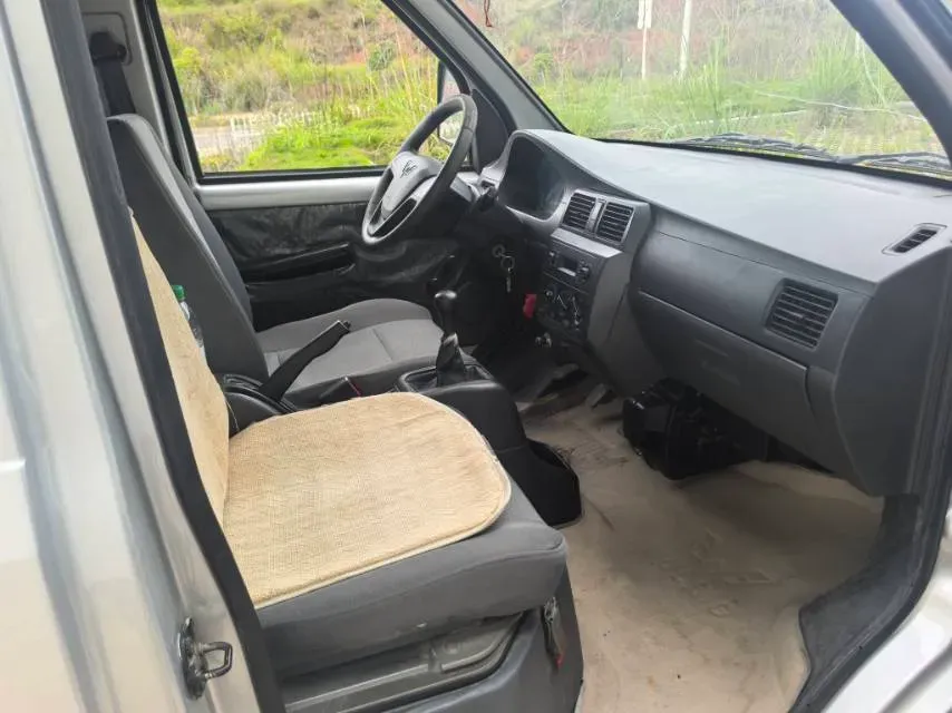 2016 WuLing ZhiGuang Mini Truck 1.2L 82HP L4 5MT,autocango,china used car exporter,china ev exporter,chinese used car exporter,chinese used ev exporter