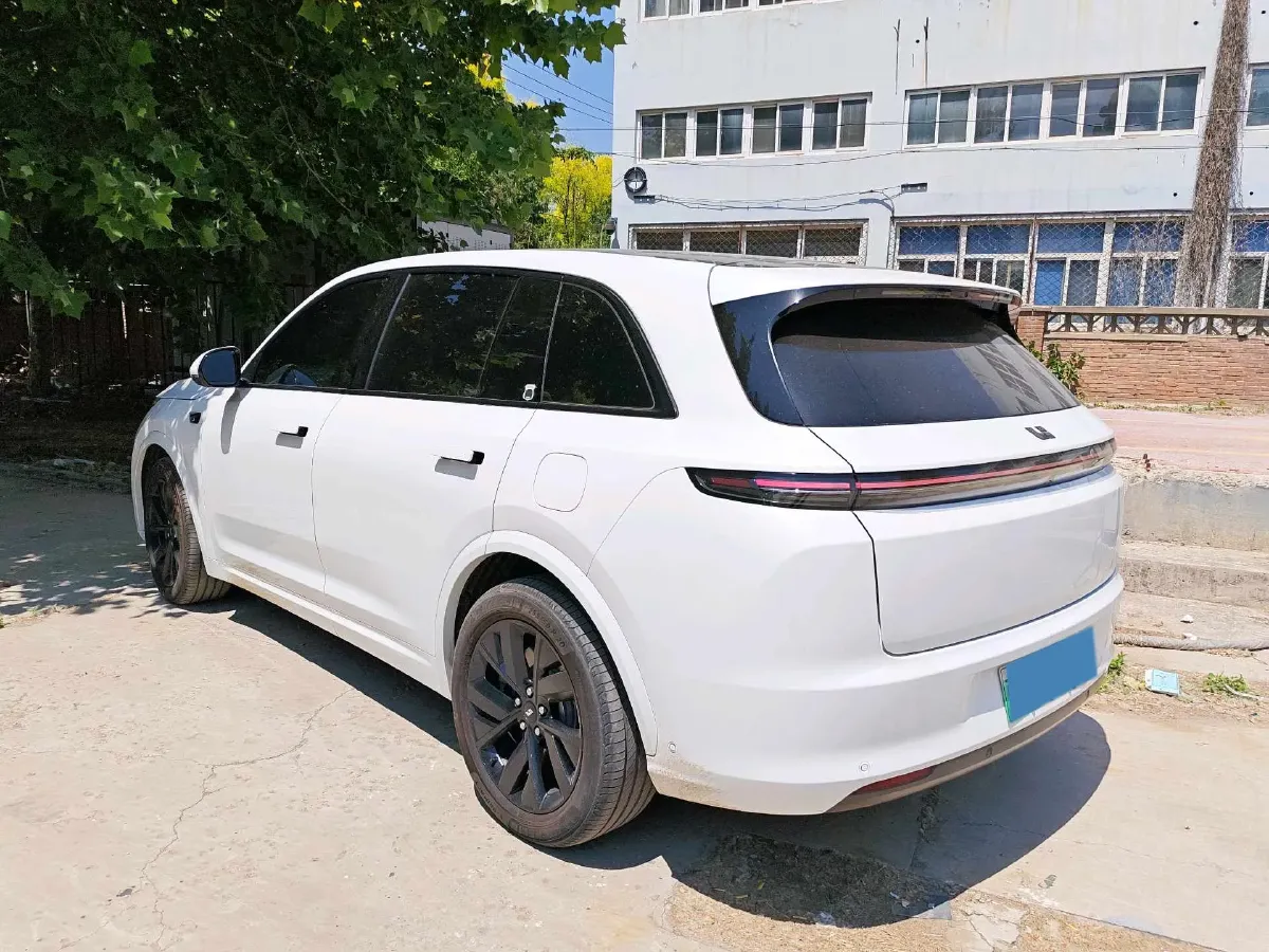2023 Li L7 Range Extended 154HP REEV 40.9KWH,autocango,china used car exporter,china ev exporter,chinese used car exporter,chinese used ev exporter