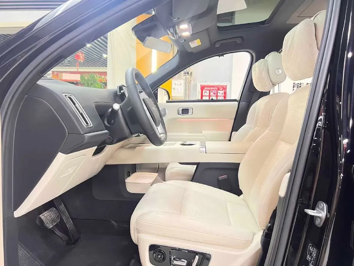 2024 Li L9 Range Extended 154HP REEV 52.3KWH,autocango,china used car exporter,china ev exporter,chinese used car exporter,chinese used ev exporter