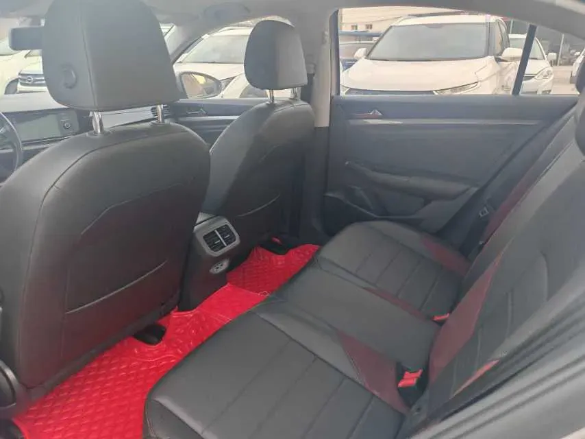 2019 Ford Focus 1.5T 184HP L3 8AT,autocango,china used car exporter,china ev exporter,chinese used car exporter,chinese used ev exporter