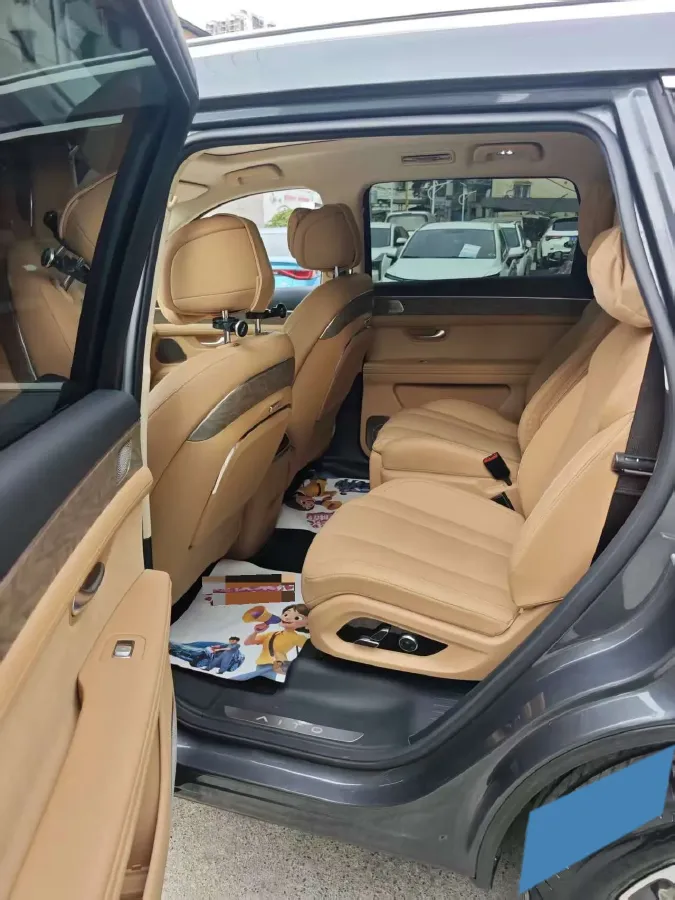 2022 Volvo S60 2.0T 197HP L4 8AT,autocango,china used car exporter,china ev exporter,chinese used car exporter,chinese used ev exporter