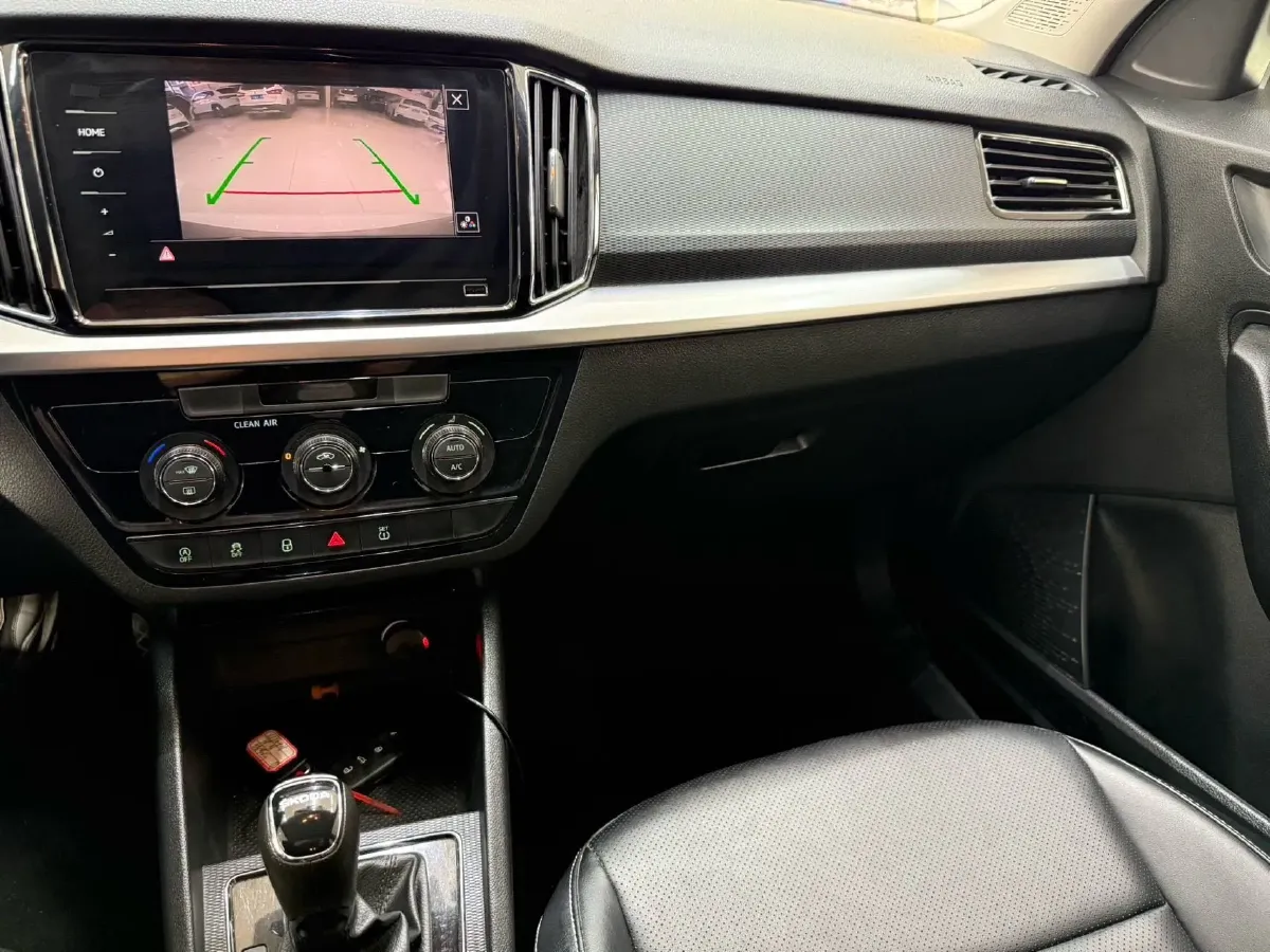2022 Skoda Kamiq 1.5L 112HP L4 6AT,autocango,china used car exporter,china ev exporter,chinese used car exporter,chinese used ev exporter