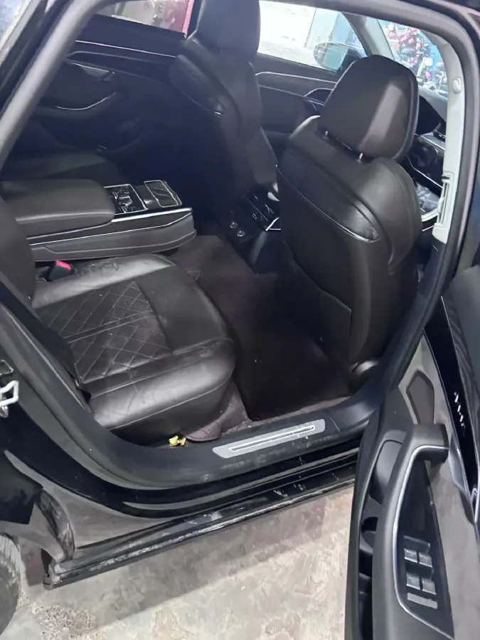 2021 Audi A8 3.0T 286HP V6 8AT,autocango,china used car exporter,china ev exporter,chinese used car exporter,chinese used ev exporter