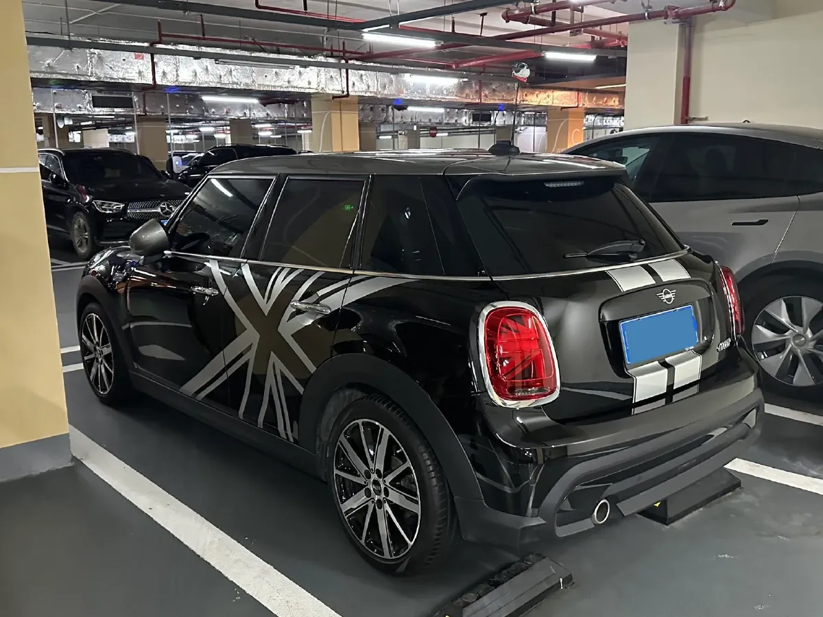 2022 MINI MINI 1.5T 136HP L3 7DCT,autocango,china used car exporter,china ev exporter,chinese used car exporter,chinese used ev exporter