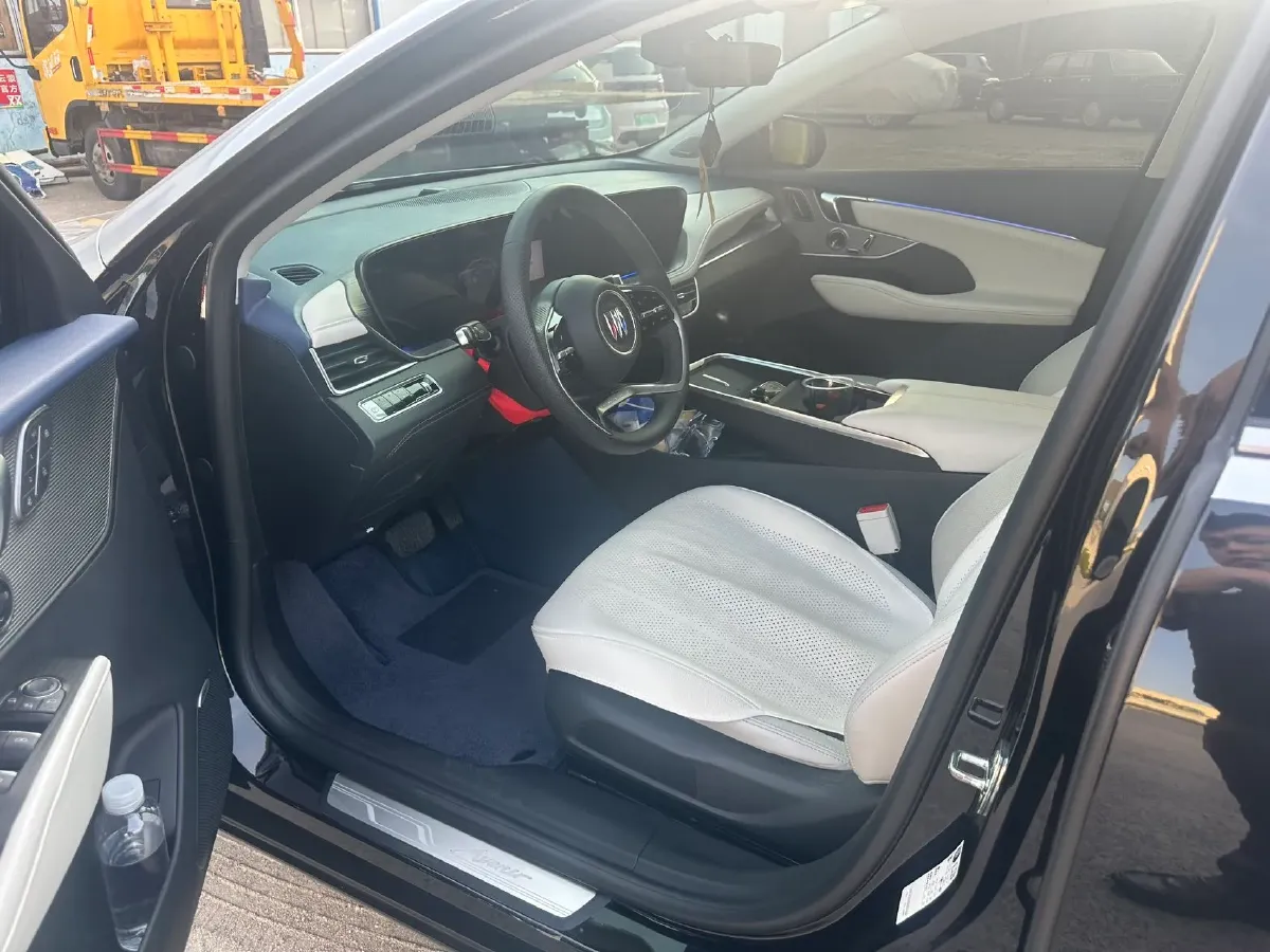 2025 Buick Larcosse 2.0T 237HP L4 9AT,autocango,china used car exporter,china ev exporter,chinese used car exporter,chinese used ev exporter