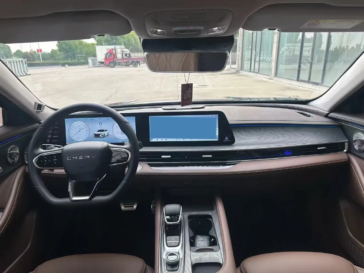 2025 Chery Arrizo 8 2.0T 254HP L4 8AT,autocango,china used car exporter,china ev exporter,chinese used car exporter,chinese used ev exporter
