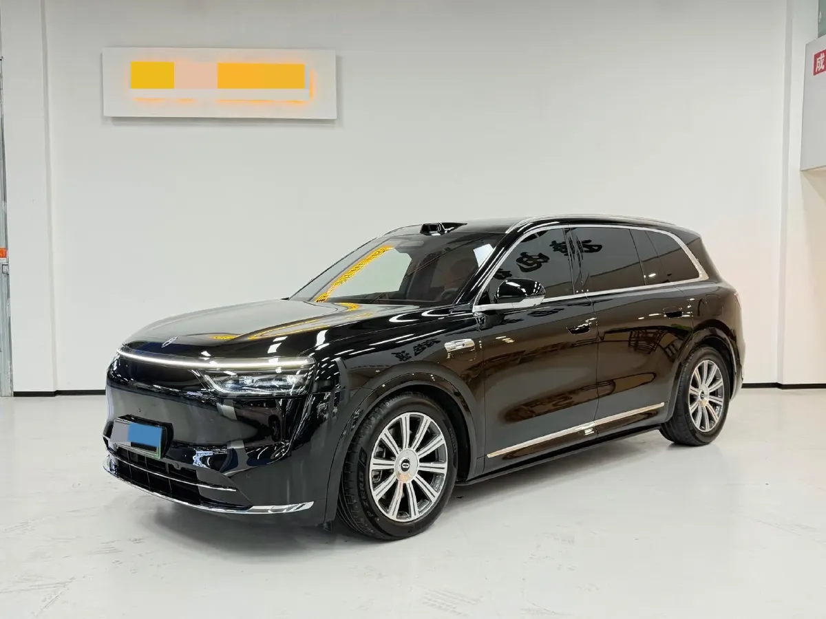 2025 AITO AITO M8 REEV 160HP REEV 53.4KWH,autocango,china used car exporter,china ev exporter,chinese used car exporter,chinese used ev exporter