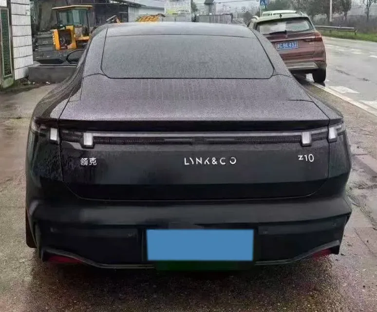2025 HongQi HS7 2.0T 252HP L4 8AT,autocango,china used car exporter,china ev exporter,chinese used car exporter,chinese used ev exporter