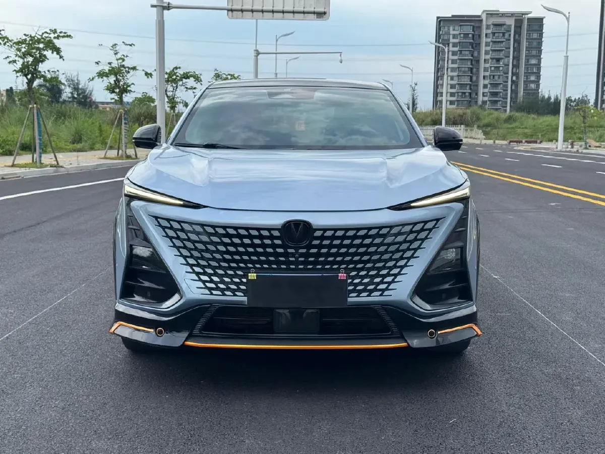 2022 ChangAn UNI-T 1.5T 188HP L4 7DCT,autocango,china used car exporter,china ev exporter,chinese used car exporter,chinese used ev exporter